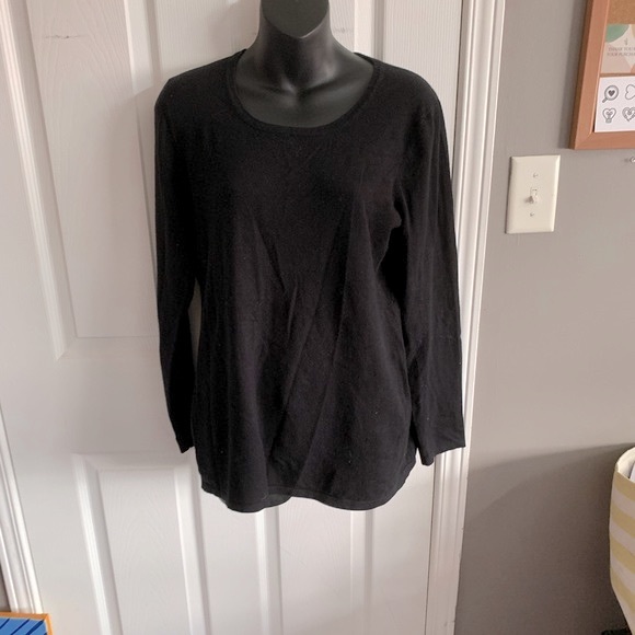 Cupio Sweater - Picture 2 of 5